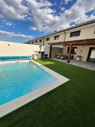 Foto 1 de Casa en venta en Carranque de 4 habitaciones con terraza y piscina