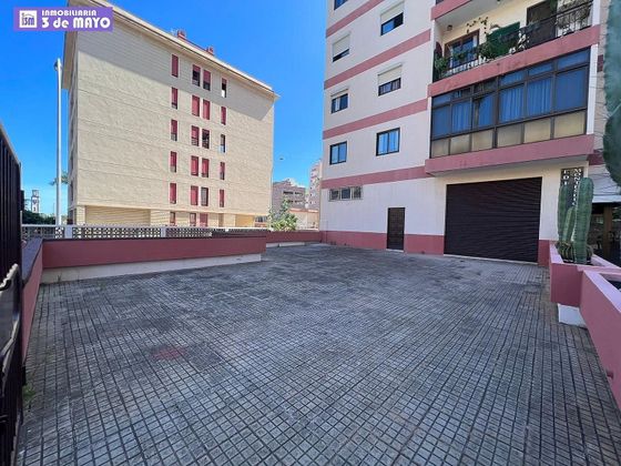 Foto 2 de Local en alquiler en calle Aguere con terraza