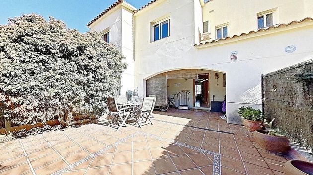 Foto 2 de Casa adossada en venda a Mas Milà de 3 habitacions amb terrassa i garatge
