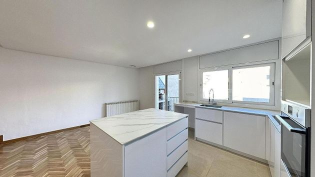 Foto 1 de Pis en venda a calle De Granada de 2 habitacions amb terrassa i aire acondicionat