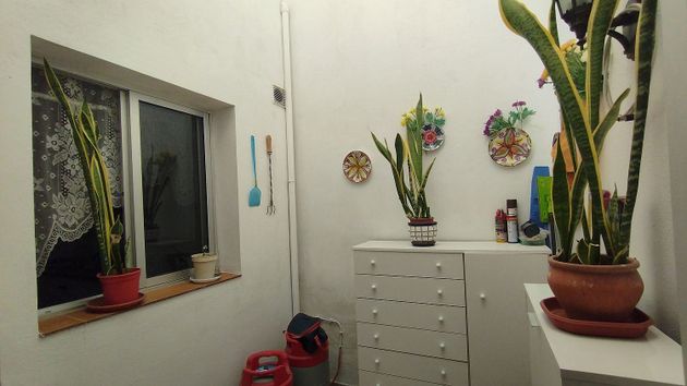 Foto 2 de Chalet en venta en Arico de 3 habitaciones con terraza y piscina