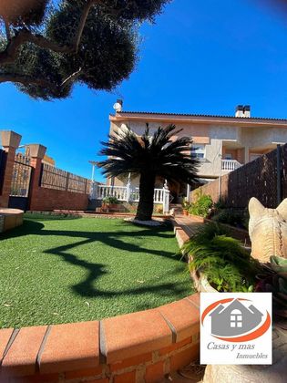 Foto 2 de Casa adossada en venda a Cariñena - Carinyena de 4 habitacions amb terrassa i garatge