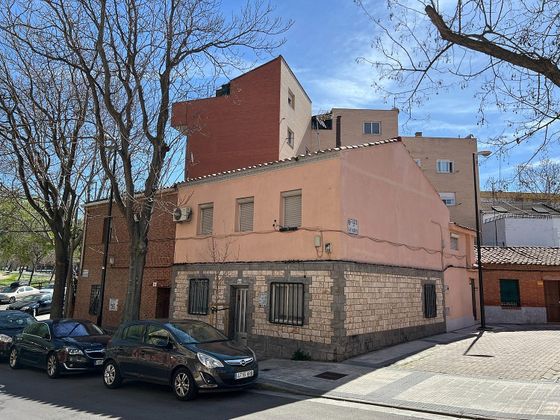 Foto 2 de Pis en venda a Barrio Torrero de 3 habitacions amb terrassa i balcó