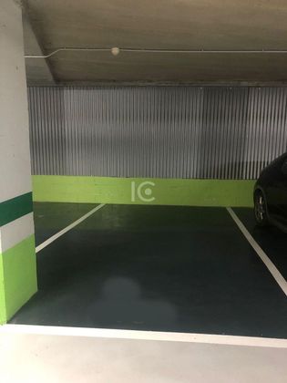Foto 2 de Garaje en venta en Indautxu de 18 m²