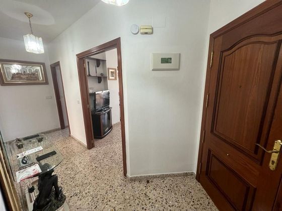 Foto 2 de Pis en venda a Almoradí de 3 habitacions amb balcó i aire acondicionat