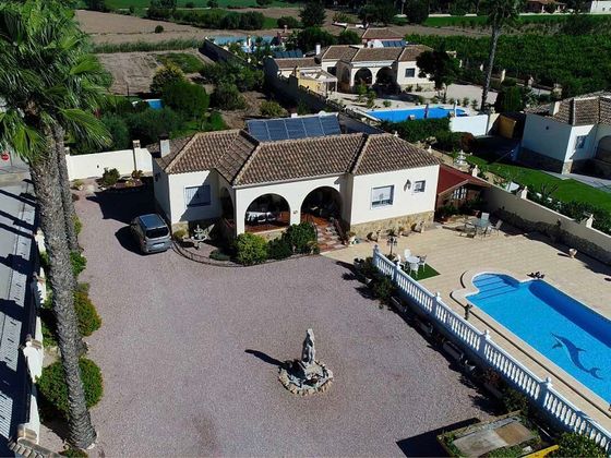 Foto 1 de Casa rural en venda a Catral de 3 habitacions amb terrassa i piscina