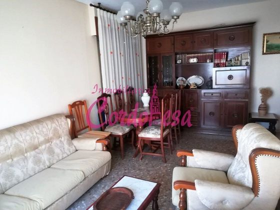 Foto 2 de Pis en lloguer a Huerta de la Reina - Trassierra de 4 habitacions amb terrassa i balcó