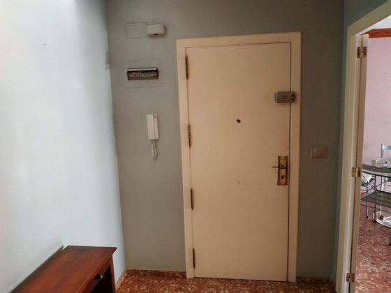 Foto 1 de Venta de piso en Camino de Onda - Salesianos - Centro de 4 habitaciones con ascensor