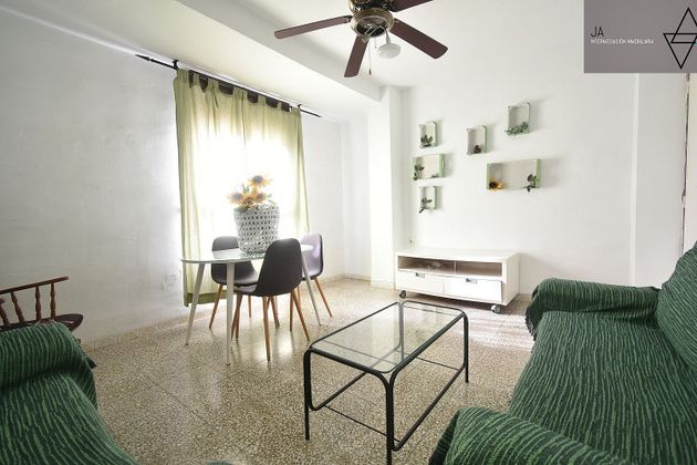 Foto 1 de Pis en venda a Lanjarón de 3 habitacions amb terrassa