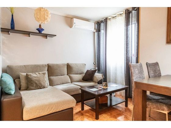 Foto 1 de Piso en alquiler en Na Rovella de 2 habitaciones con muebles y aire acondicionado