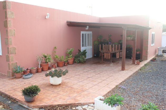 Foto 2 de Xalet en venda a Tefía-Tetir de 4 habitacions amb terrassa i garatge