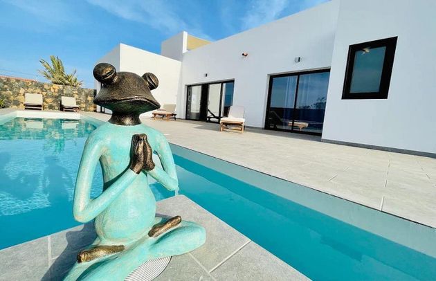Foto 1 de Xalet en venda a Lajares de 4 habitacions amb terrassa i piscina