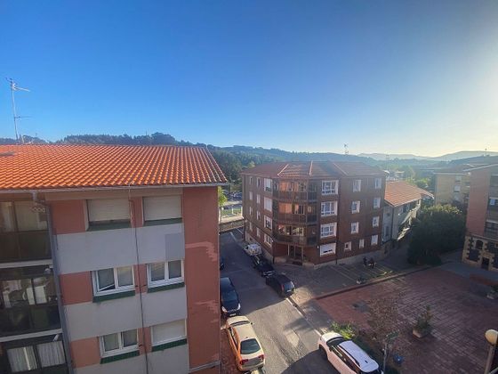 Foto 1 de Pis en venda a calle Iñaki Deuna Kalea de 2 habitacions amb terrassa
