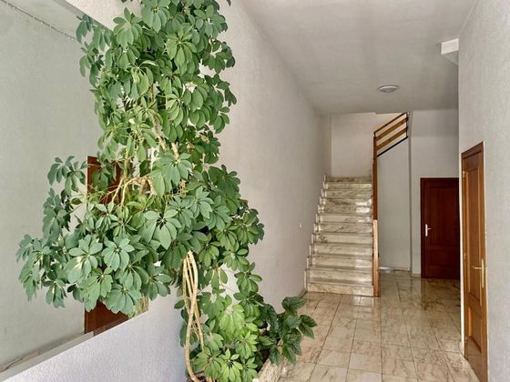 Foto 2 de Pis en venda a calle Alonso Ferrero de 3 habitacions amb terrassa i garatge