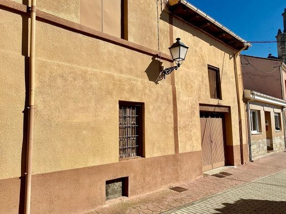 Foto 2 de Xalet en venda a Palacios de la Valduerna de 4 habitacions amb garatge i jardí