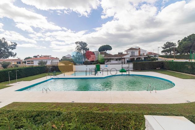 Foto 1 de Pis en venda a Punta Umbría de 3 habitacions amb terrassa i piscina