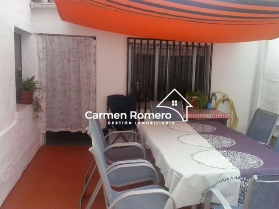 Foto 2 de Casa en venda a calle Villafuerte de 4 habitacions amb garatge i jardí