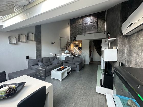 Foto 2 de Dúplex en lloguer a Villamayor de 3 habitacions amb garatge i mobles