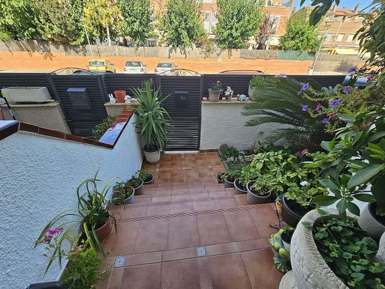 Foto 2 de Casa adossada en venda a Premià de Mar de 5 habitacions amb terrassa i jardí