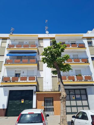 Foto 1 de Venta de piso en avenida Del Guadalquivir de 3 habitaciones con balcón