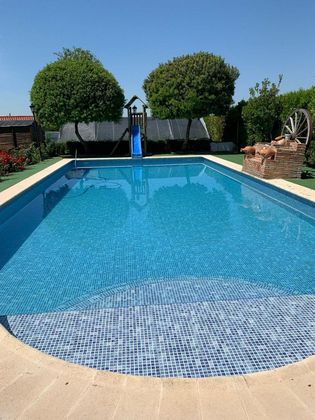 Foto 2 de Venta de casa en Villaverde del Río de 1 habitación con piscina y jardín
