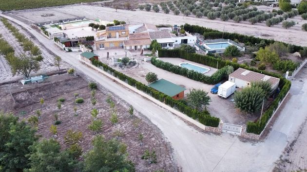 Foto 2 de Casa en venda a Villena de 10 habitacions amb terrassa i piscina