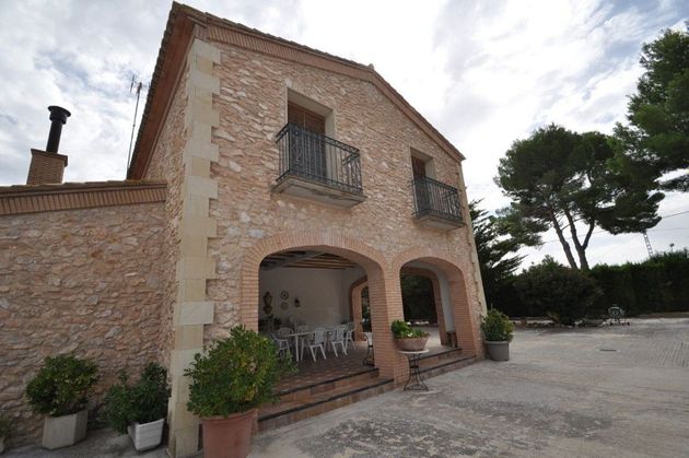 Foto 1 de Casa en venda a Villena de 9 habitacions amb piscina i garatge
