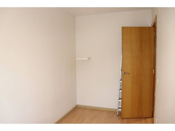 Foto 2 de Pis en venda a Sant Guim de Freixenet de 3 habitacions amb balcó i calefacció