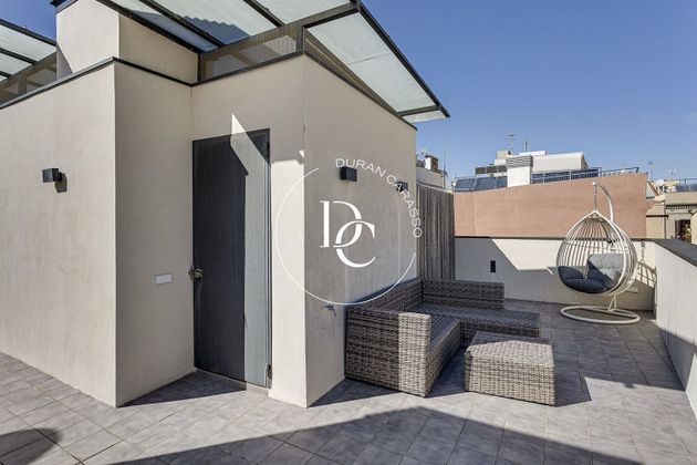 Foto 2 de Dúplex en venda a calle D'en Llàstics de 2 habitacions amb terrassa i balcó