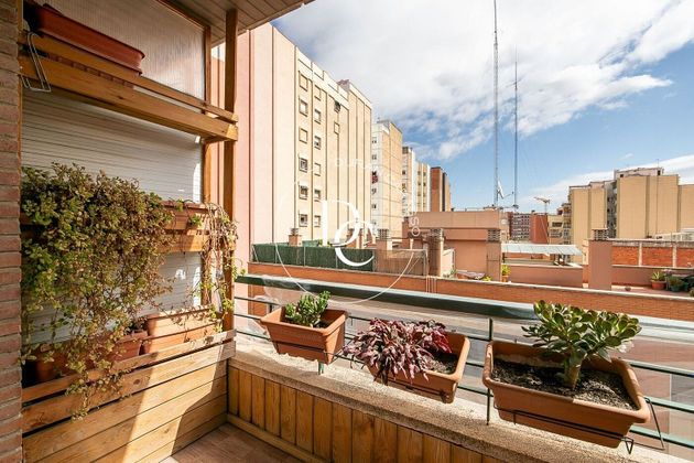 Foto 1 de Pis en venda a La Maternitat i Sant Ramon de 4 habitacions amb terrassa i balcó