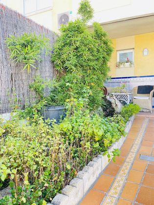 Foto 2 de Casa adossada en venda a Zona Casco Antiguo de 5 habitacions amb terrassa i garatge