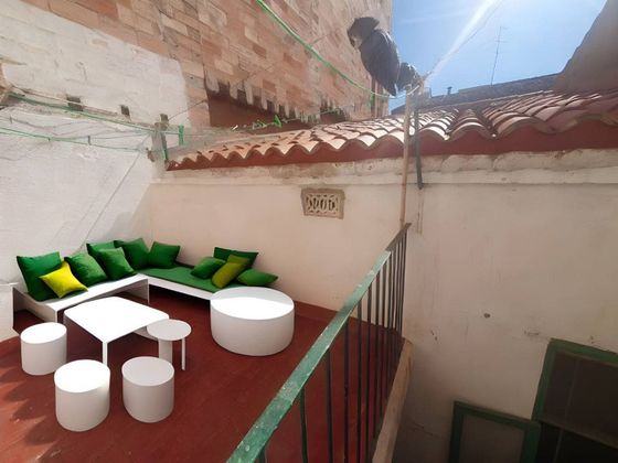 Foto 1 de Casa en venta en Centre - Rubí de 3 habitaciones con terraza y jardín