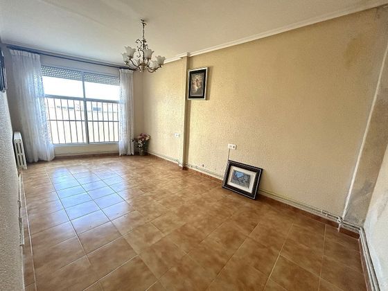 Foto 2 de Piso en venta en Villamayor de Gállego de 3 habitaciones con terraza y aire acondicionado