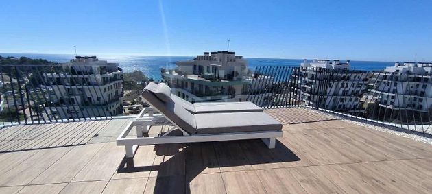 Foto 2 de Ático en venta en La Cala de Villajoyosa de 3 habitaciones con terraza y piscina