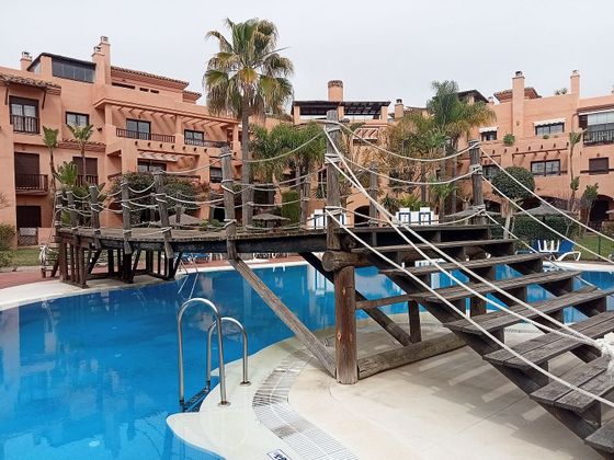 Foto 1 de Alquiler de piso en Paraíso - Atalaya- Benamara de 2 habitaciones con terraza y piscina