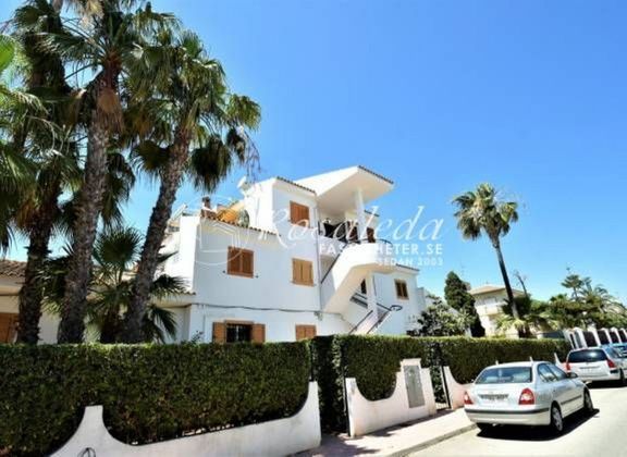 Foto 2 de Àtic en venda a calle Tomas Valcarcel de 1 habitació amb terrassa i piscina