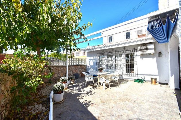 Foto 1 de Venta de chalet en calle Torre del Moro de 3 habitaciones con terraza y jardín