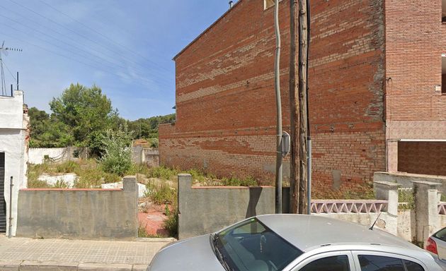 Foto 2 de Venta de terreno en calle Riu Besos de 340 m²