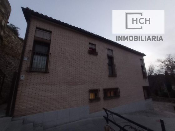 Foto 2 de Casa en venda a plaza De San Juan de Los Reyes de 2 habitacions amb garatge i balcó