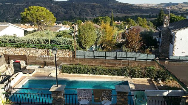 Foto 1 de Chalet en venta en Carabaña de 5 habitaciones con terraza y piscina