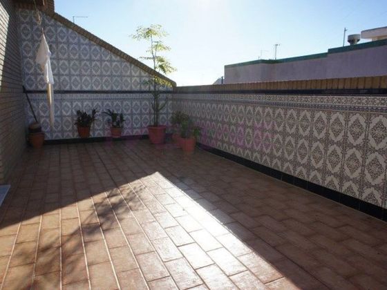 Foto 1 de Casa en venda a Alaquàs de 3 habitacions amb terrassa i garatge