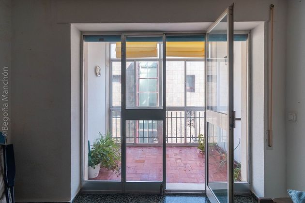 Foto 1 de Pis en venda a calle Acacias de 4 habitacions amb terrassa i ascensor