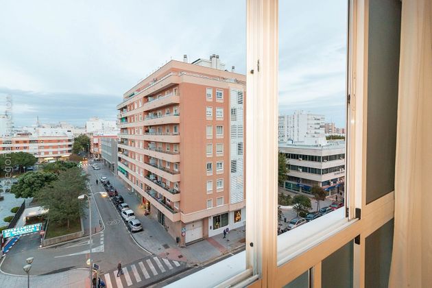 Foto 1 de Piso en venta en avenida Ana de Viya de 4 habitaciones con terraza y ascensor