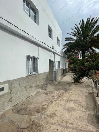 Foto 2 de Casa adossada en venda a Barranco Grande - Tincer de 8 habitacions amb terrassa