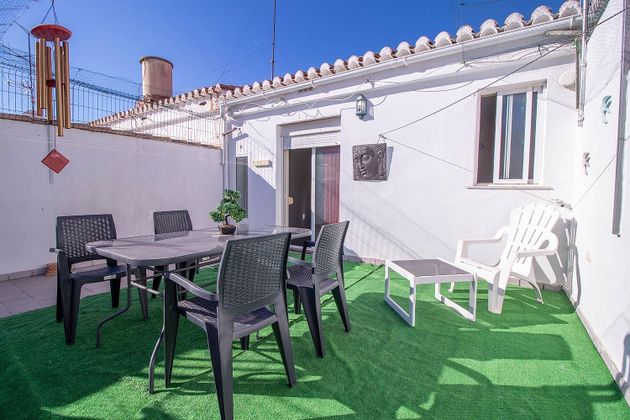 Foto 1 de Chalet en venta en Benifairó de les Valls de 4 habitaciones con terraza y piscina