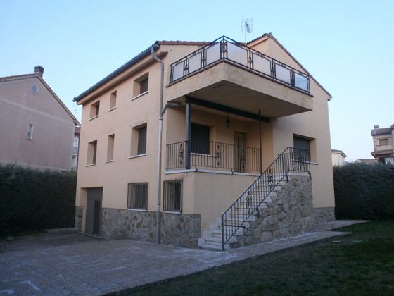 Foto 1 de Xalet en venda a Palazuelos de Eresma de 5 habitacions amb terrassa i garatge