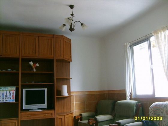 Foto 2 de Venta de piso en San Ildefonso de 2 habitaciones con calefacción