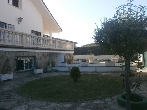 Foto 2 de Chalet en venta en Lastrilla (La) de 7 habitaciones con terraza y piscina