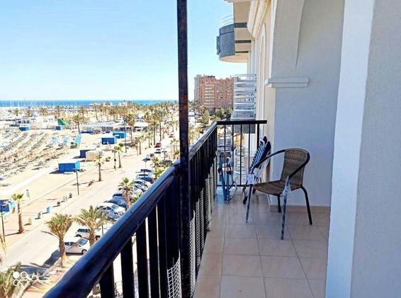 Foto 1 de Pis en venda a Zona Playa de la Concha de 3 habitacions amb balcó i ascensor