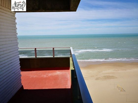 Foto 2 de Venta de ático en Playa Stª Mª del Mar - Playa Victoria de 5 habitaciones con terraza y garaje
